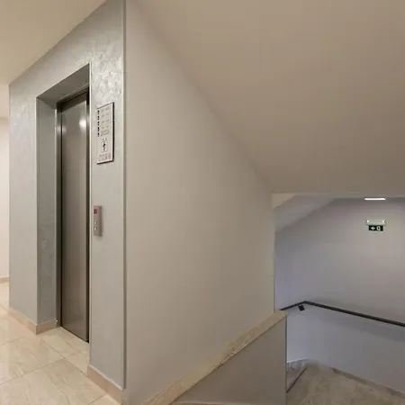 Bella Ξενοδοχείο με διαμερίσματα Μακάρσκα