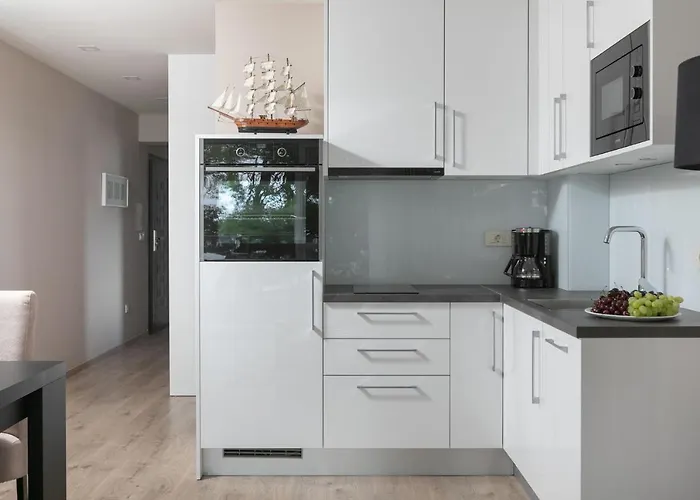 Ξενοδοχείο με διαμερίσματα Bella Μακάρσκα