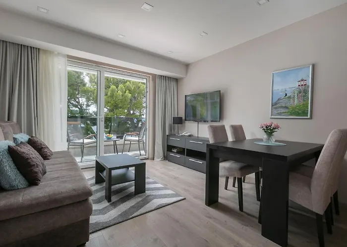 Aparthotel Bella Makarska