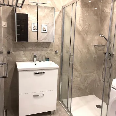 Bella アパートホテル マカルスカ