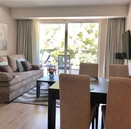 Bella 4* マカルスカ